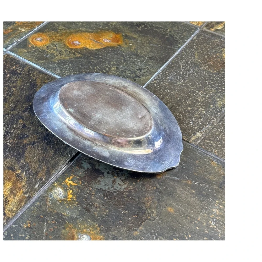 Vintage Silver Plated on Copper Serving Tray OS Tarnished Oval Shell‎ Tableware
